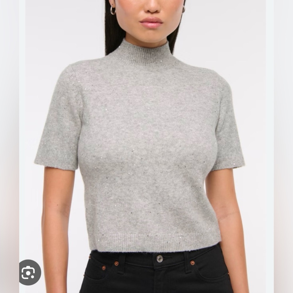 Abercrombie & Fitch Gray Mock Neck Short Sleeve Knit Sweater Medium Soft Wool M